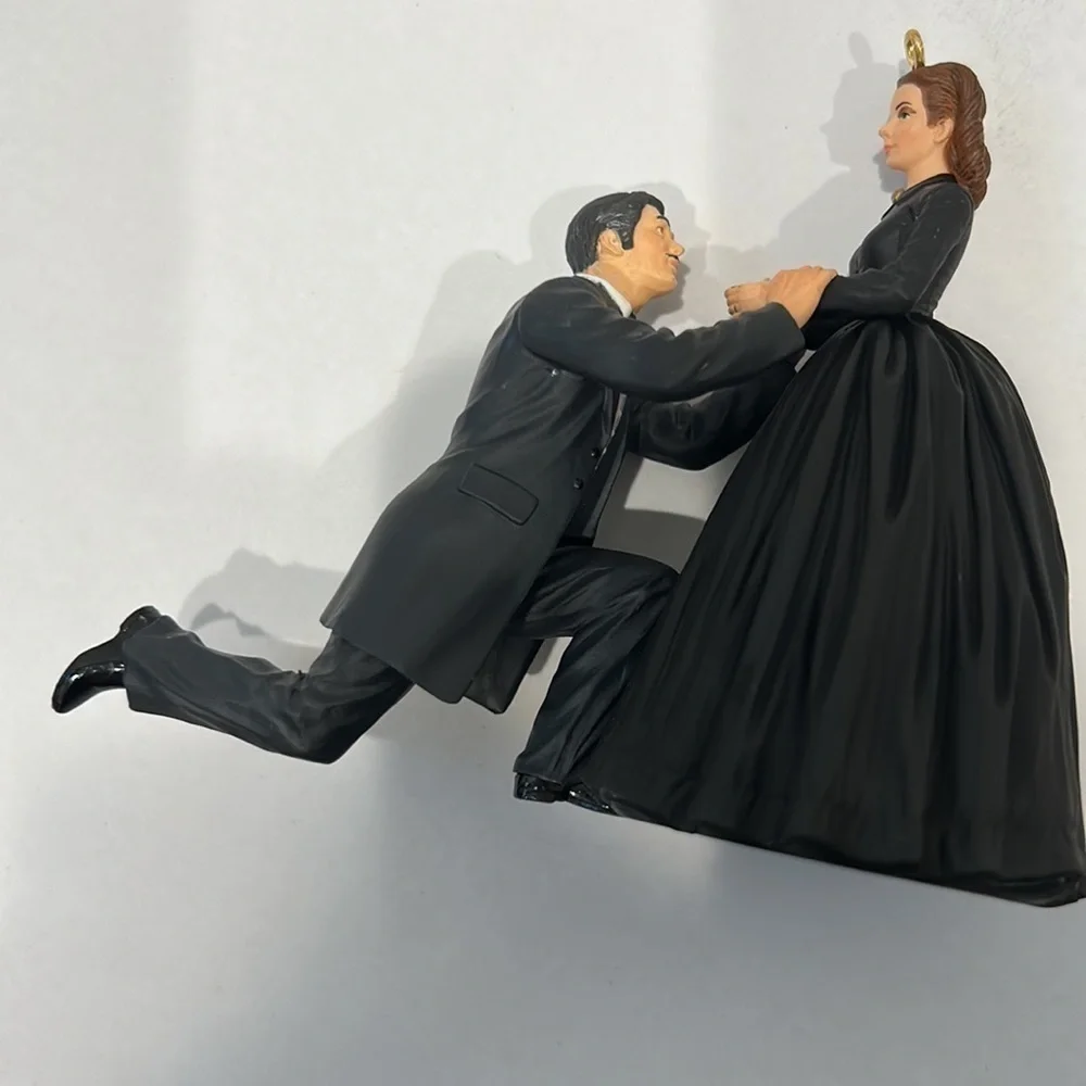 Gone With The Wind Hallmark Ornament Scarlett O'Hara Rhett Butler Proposes New